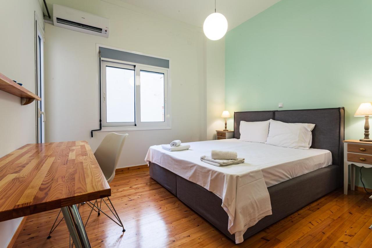 Upscale Modern Escape In The Historic Center Lägenhet Kalamata Exteriör bild
