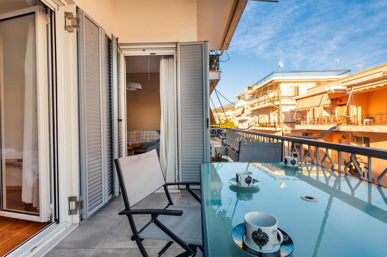 Upscale Modern Escape In The Historic Center Lägenhet Kalamata Exteriör bild